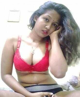 Indian College Sexy Girl Show Boobs and fingering indi pron