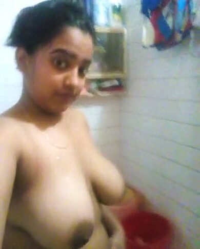 Hot sexy big boobs girl indian xx making nude video for bf