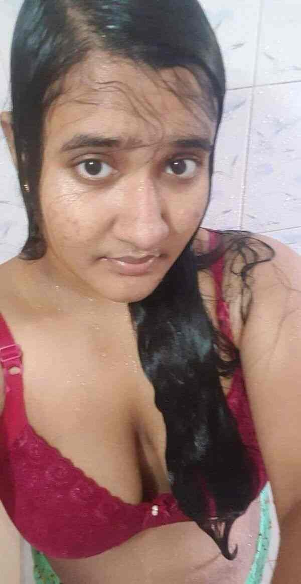 Desi hottest muslim girl sexy boobs pics all nude pics (2)