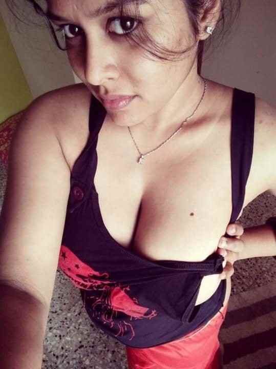 Extremely cute mallu Doctor girl indian desi porn nude mms