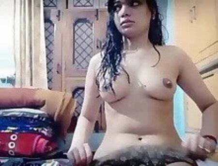 Very beautiful village girl bihari xxx video show boobs pussy mms