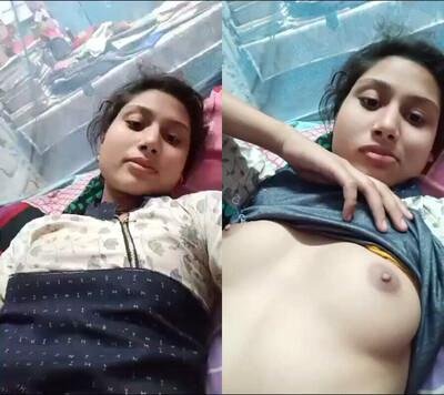 Extremely-cute-18-desi-girl-desy-sexy-videos-showing-tits-bf-mms.jpg