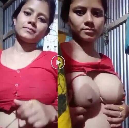 Village-sexy-desi-bhabhi-porm-shows-boobs-bf.jpg