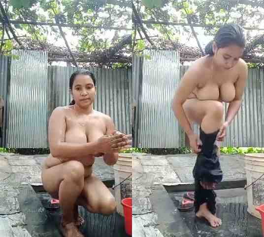 Bangladeshi-Muslim-hot-big-boobs-desi-bhabhi-porn-videos-nude-bath.jpg
