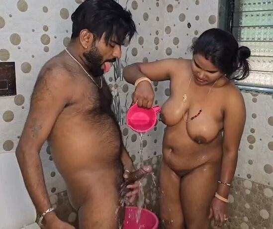 Beautiful-big-boobs-bbw-desi-bhabhi-naked-fucked-bf-in-bathroom-HD.jpg