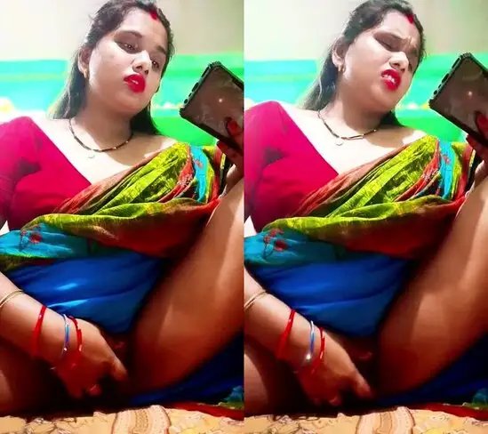Very-beautiful-horny-hot-sexy-bhabi-video-fingering-pussy-mms-HD-.jpg