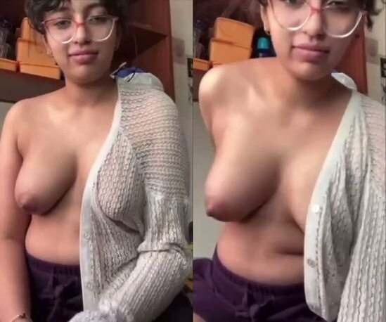 Very-beautiful-hot-figured-babe-video-xnxx-com-nude-mms.jpg