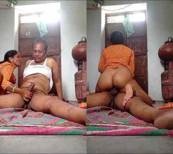 Amateur-horny-hot-aunty-porn-blowjob-riding-neighbor-mms-HD.jpg