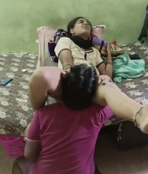 Horny muslim amateur sexy bhabhi bf pussy licking devar mms